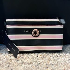 Tommy Hilfiger clutch